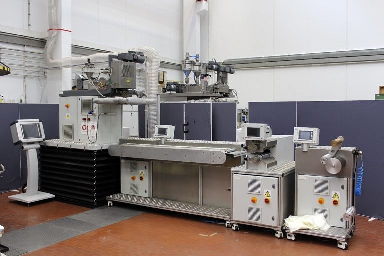 Featured image for melt spinning of polymer fibers